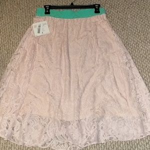 Gorgeous pink LulaRoe Lola